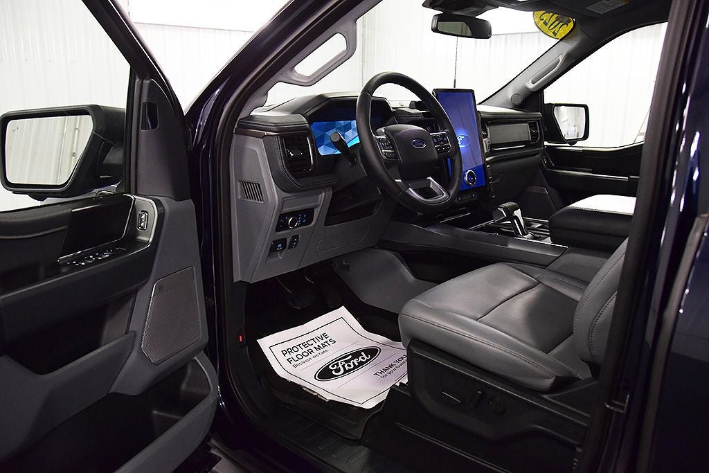 2025 Ford F-150 Lightning Flash 5-1/2' Box