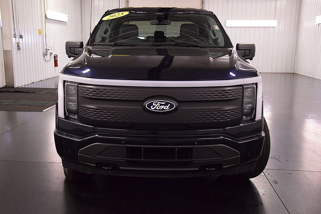 2025 Ford F-150 Lightning Flash 5-1/2' Box