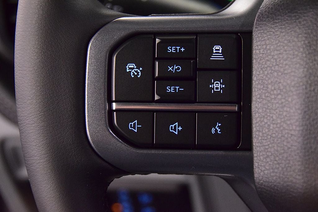 2025 Ford F-150 Lightning Flash 5-1/2' Box