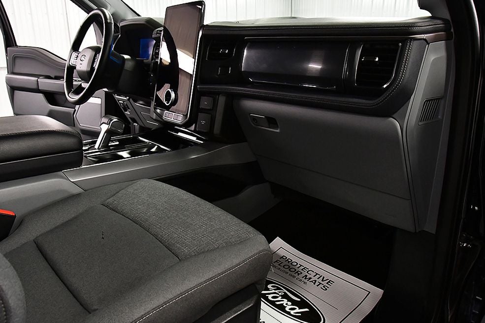 2024 Ford F-150 Lightning Flash 5-1/2' Box