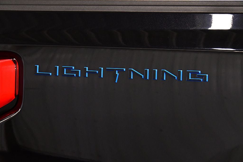 2024 Ford F-150 Lightning Flash 5-1/2' Box
