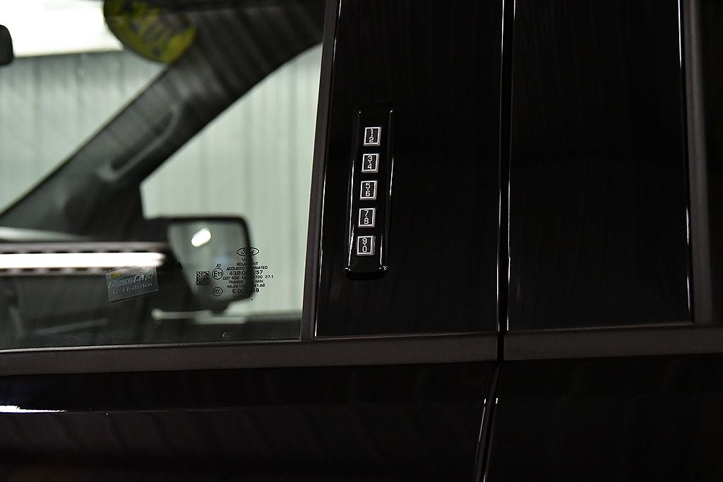 2024 Ford F-150 Lightning Flash 5-1/2' Box