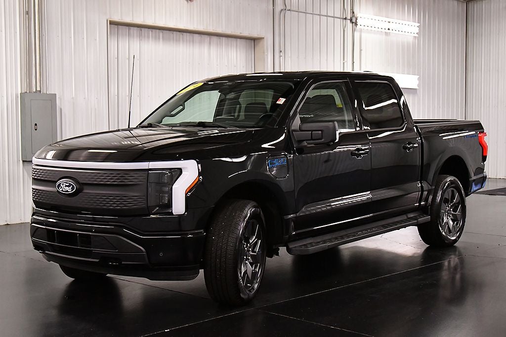 2024 Ford F-150 Lightning Flash 5-1/2' Box