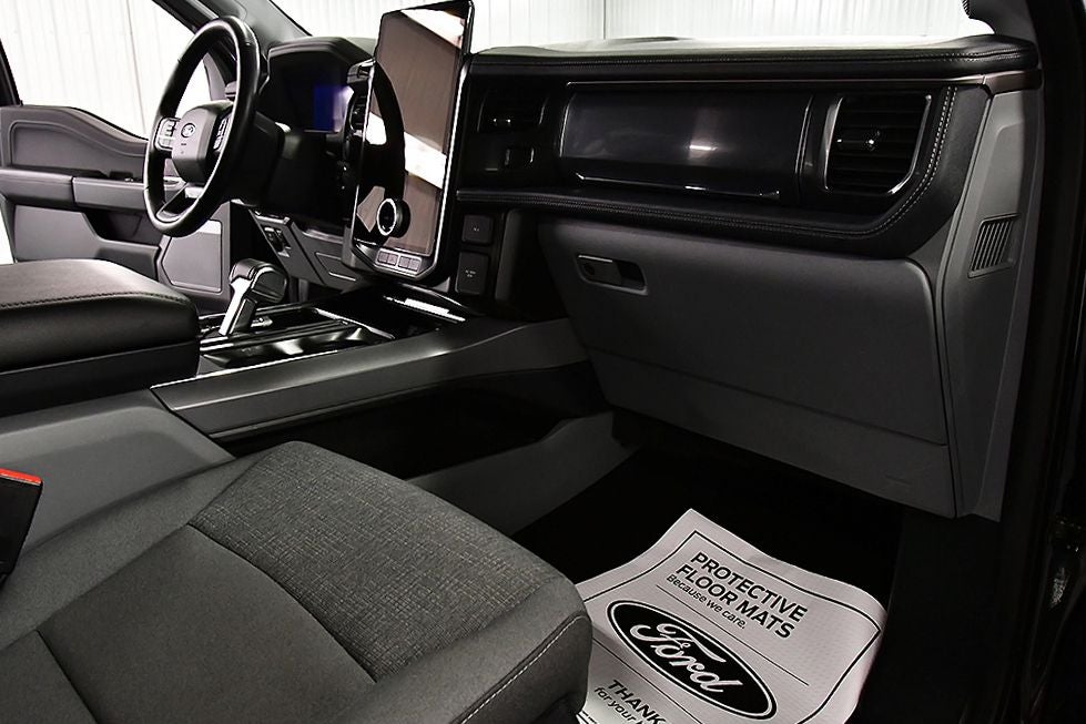 2024 Ford F-150 Lightning Flash 5-1/2' Box