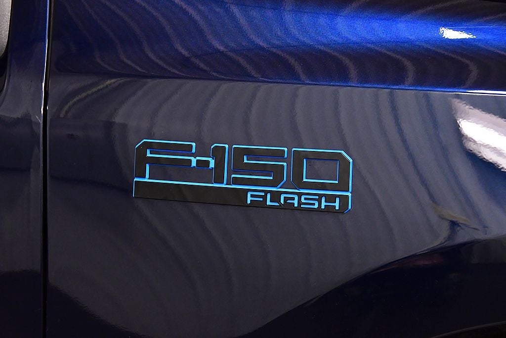 2025 Ford F-150 Lightning Flash 5-1/2' Box