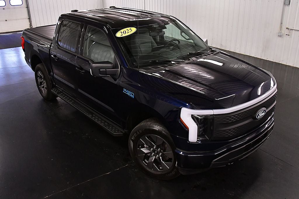 2025 Ford F-150 Lightning Flash 5-1/2' Box