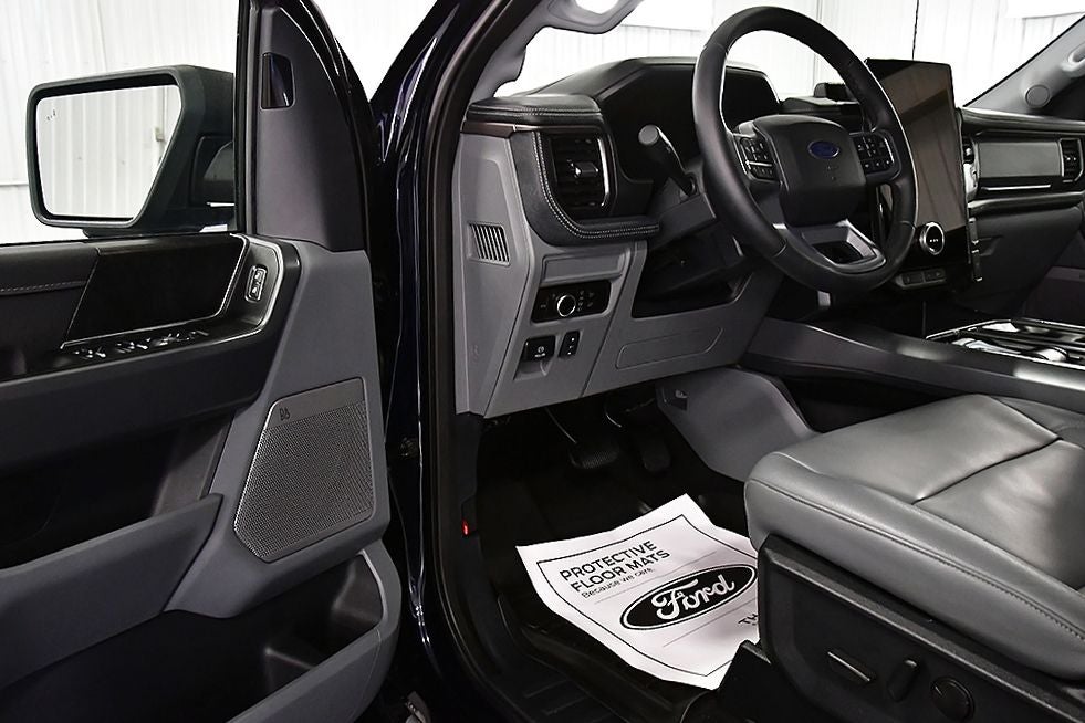 2025 Ford F-150 Lightning Flash 5-1/2' Box