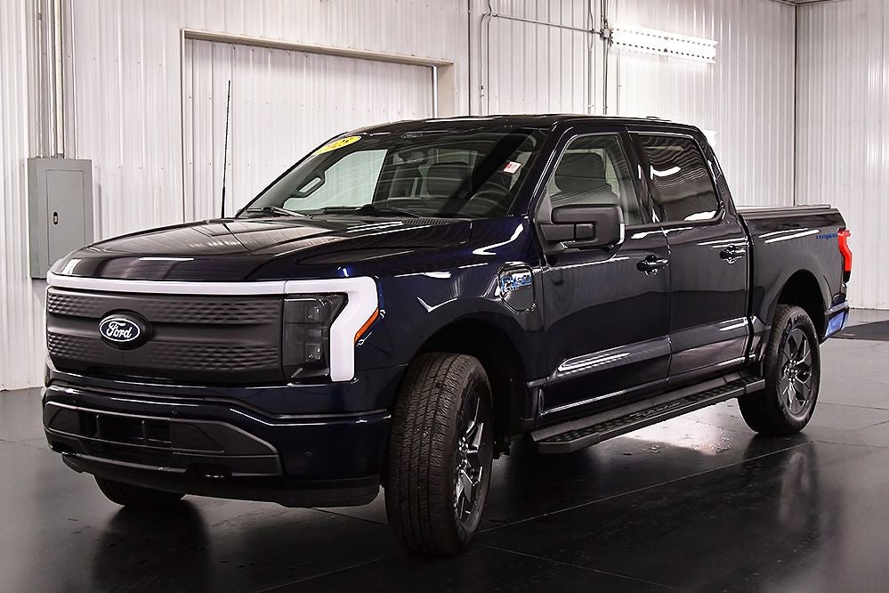 2025 Ford F-150 Lightning Flash 5-1/2' Box