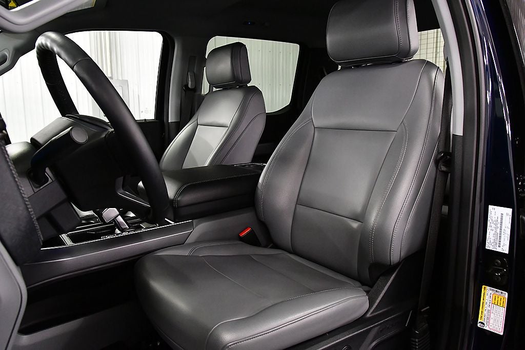 2025 Ford F-150 Lightning Flash 5-1/2' Box