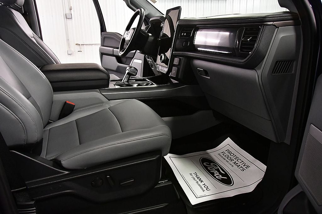 2025 Ford F-150 Lightning Flash 5-1/2' Box