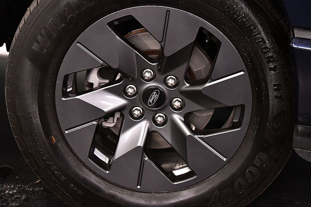 2025 Ford F-150 Lightning Flash 5-1/2' Box