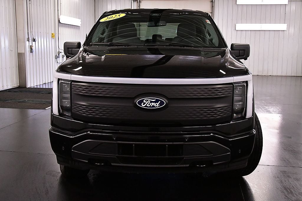 2025 Ford F-150 Lightning Flash 5-1/2' Box