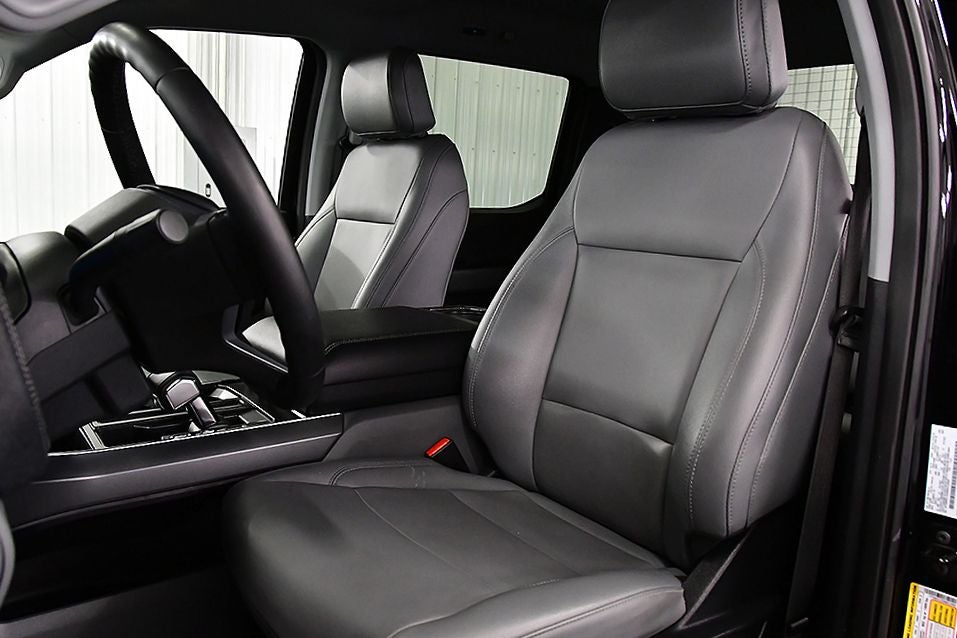 2025 Ford F-150 Lightning Flash 5-1/2' Box