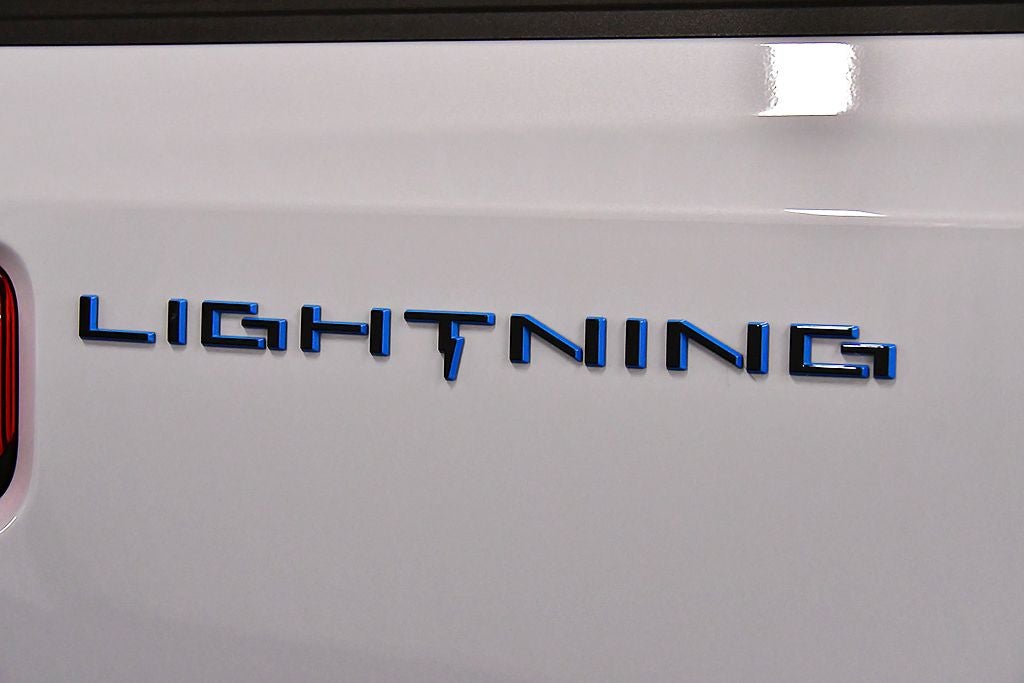 2025 Ford F-150 Lightning Flash 5-1/2' Box