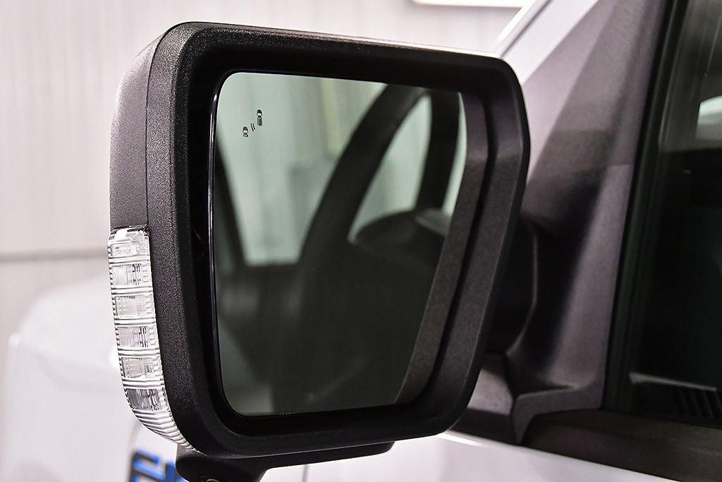 2025 Ford F-150 Lightning Flash 5-1/2' Box
