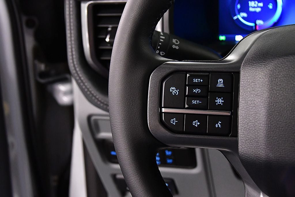 2025 Ford F-150 Lightning Flash 5-1/2' Box