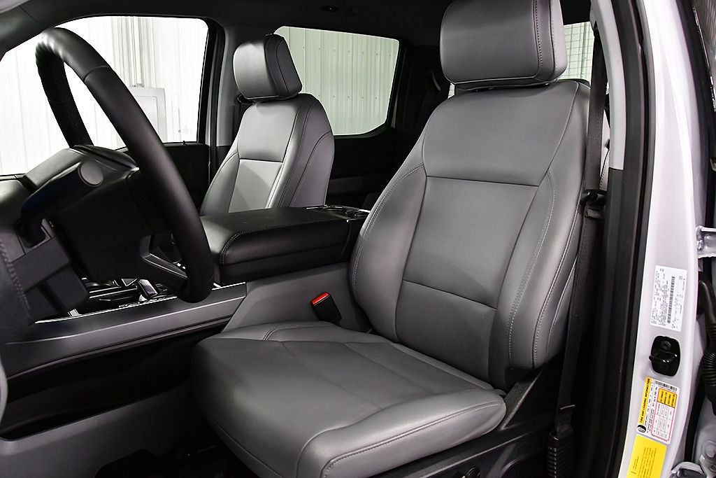 2025 Ford F-150 Lightning Flash 5-1/2' Box