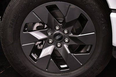 2025 Ford F-150 Lightning Flash 5-1/2' Box