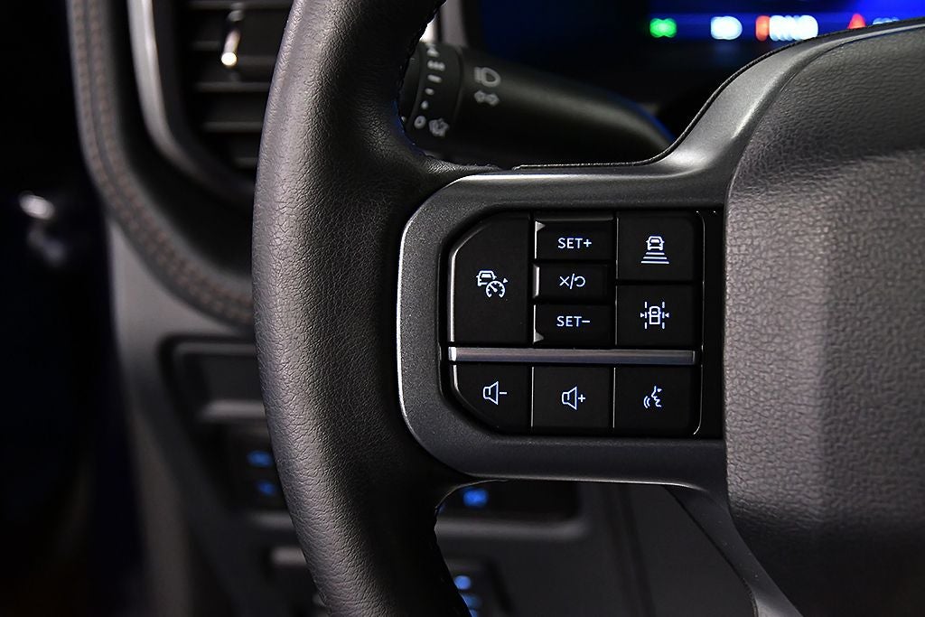 2025 Ford F-150 Lightning Lariat 5-1/2' Box