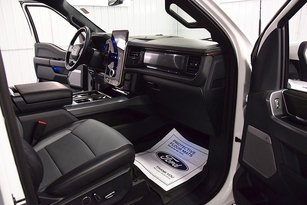 2025 Ford F-150 Lightning Lariat 5-1/2' Box