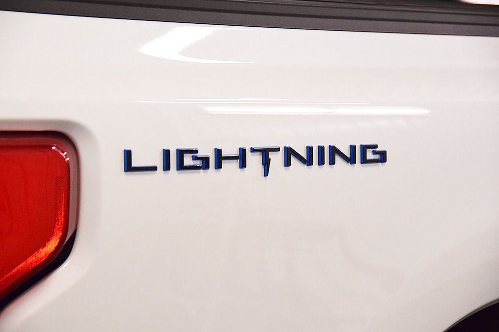 2025 Ford F-150 Lightning Lariat 5-1/2' Box