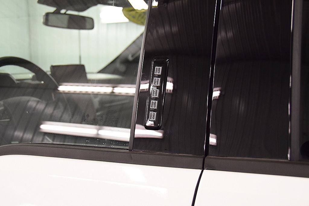 2025 Ford F-150 Lightning Lariat 5-1/2' Box
