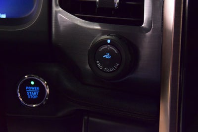 2025 Ford F-150 Lightning Lariat 5-1/2' Box