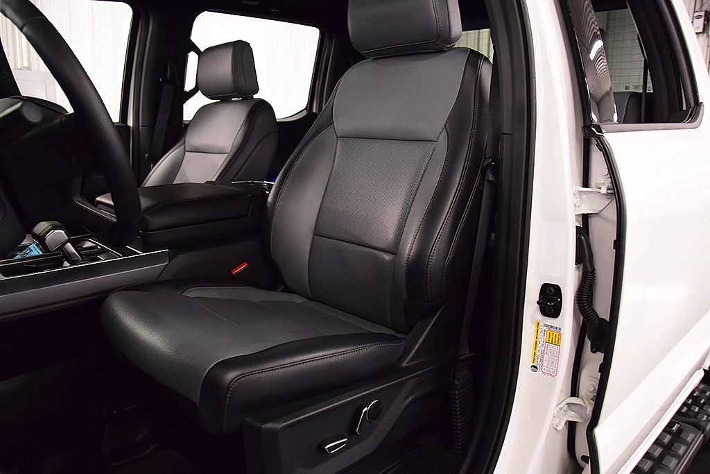 2025 Ford F-150 Lightning Lariat 5-1/2' Box
