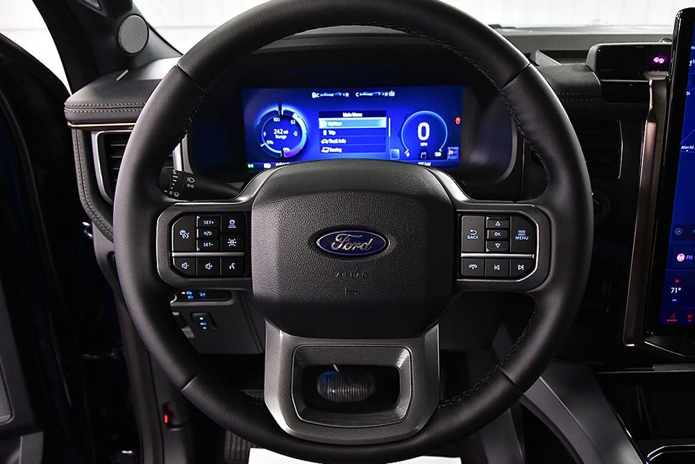 2025 Ford F-150 Lightning Lariat 5-1/2' Box