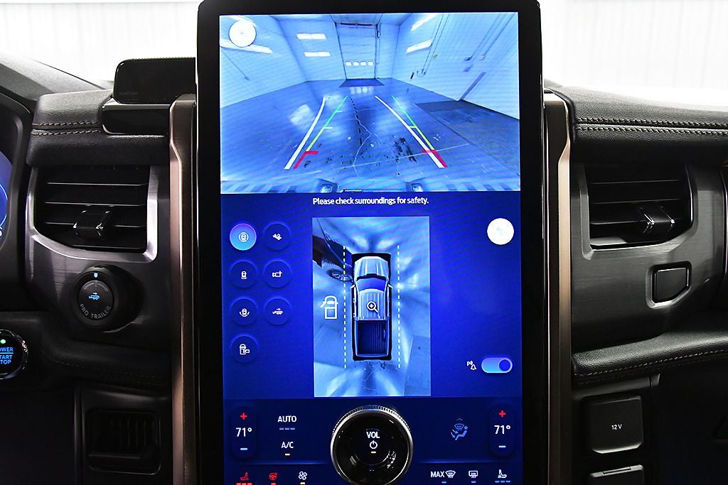 2025 Ford F-150 Lightning Lariat 5-1/2' Box