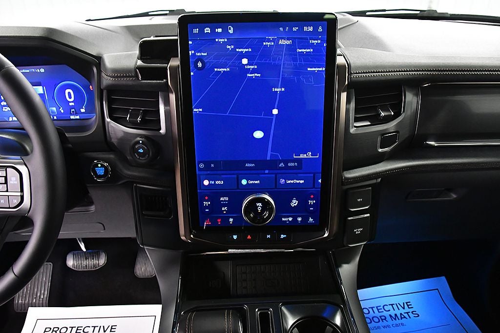 2025 Ford F-150 Lightning Lariat 5-1/2' Box