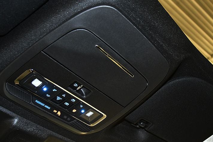 2025 Ford F-150 Lightning Lariat 5-1/2' Box