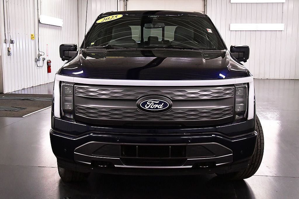 2025 Ford F-150 Lightning Lariat 5-1/2' Box
