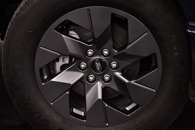 2025 Ford F-150 Lightning Lariat 5-1/2' Box
