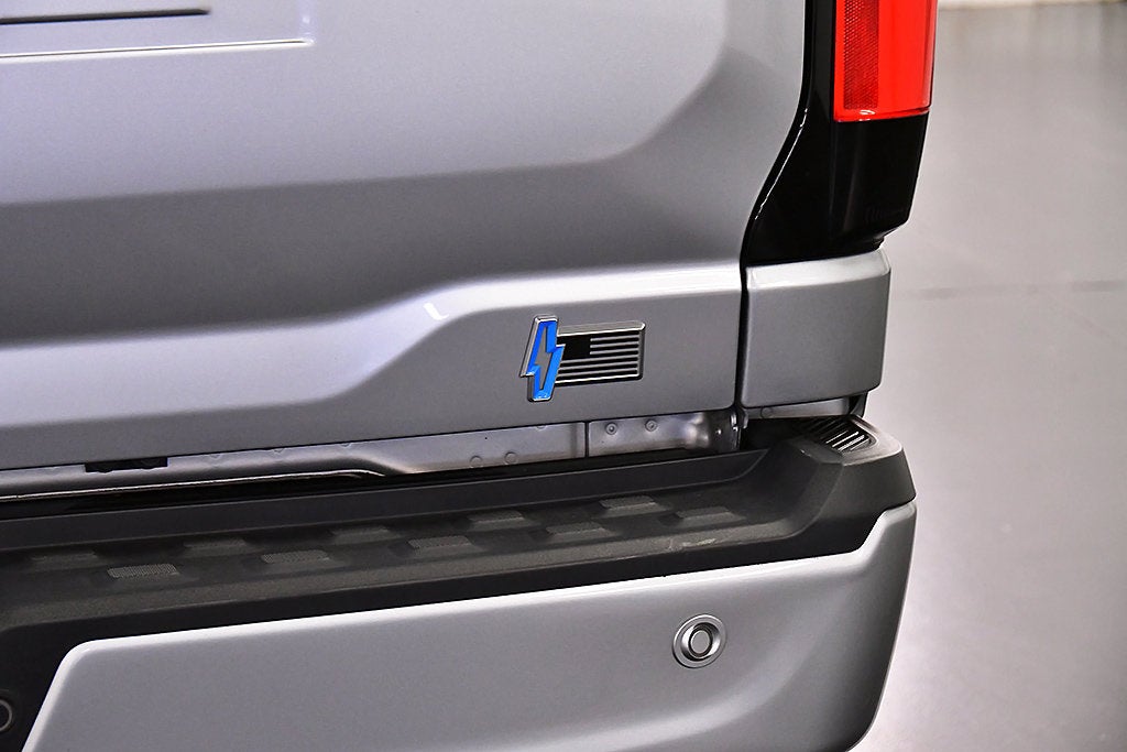 2024 Ford F-150 Lightning Platinum 5-1/2' Box