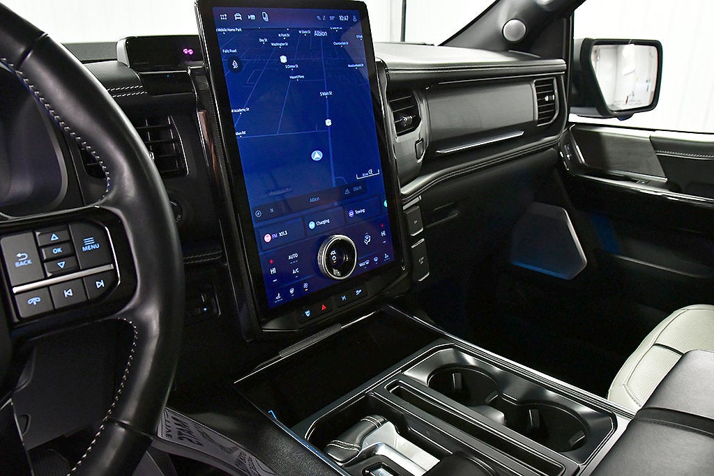 2024 Ford F-150 Lightning Platinum 5-1/2' Box