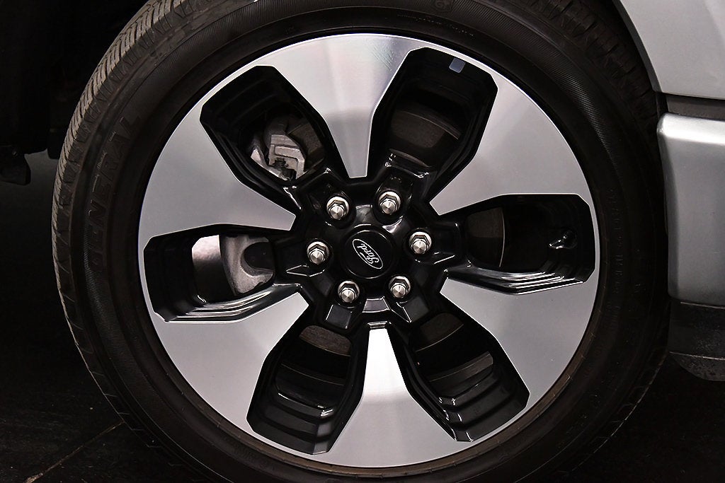 2024 Ford F-150 Lightning Platinum 5-1/2' Box