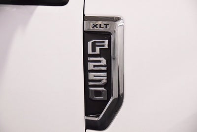 2022 Ford F-250SD XLT 6-3/4' Box