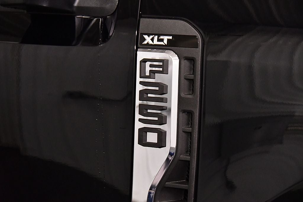 2026 Ford F-250SD XLT 6-3/4' Box