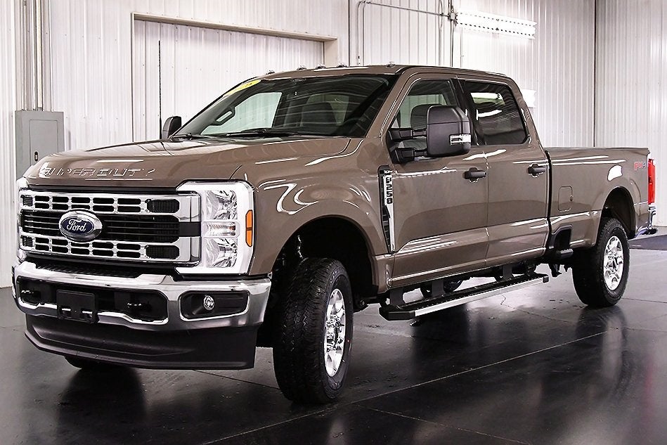 2026 Ford F-250SD XLT 8' Box