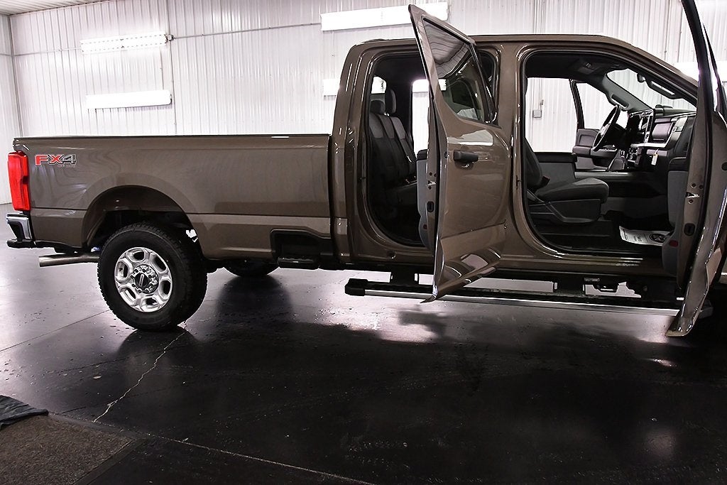 2026 Ford F-250SD XLT 8' Box