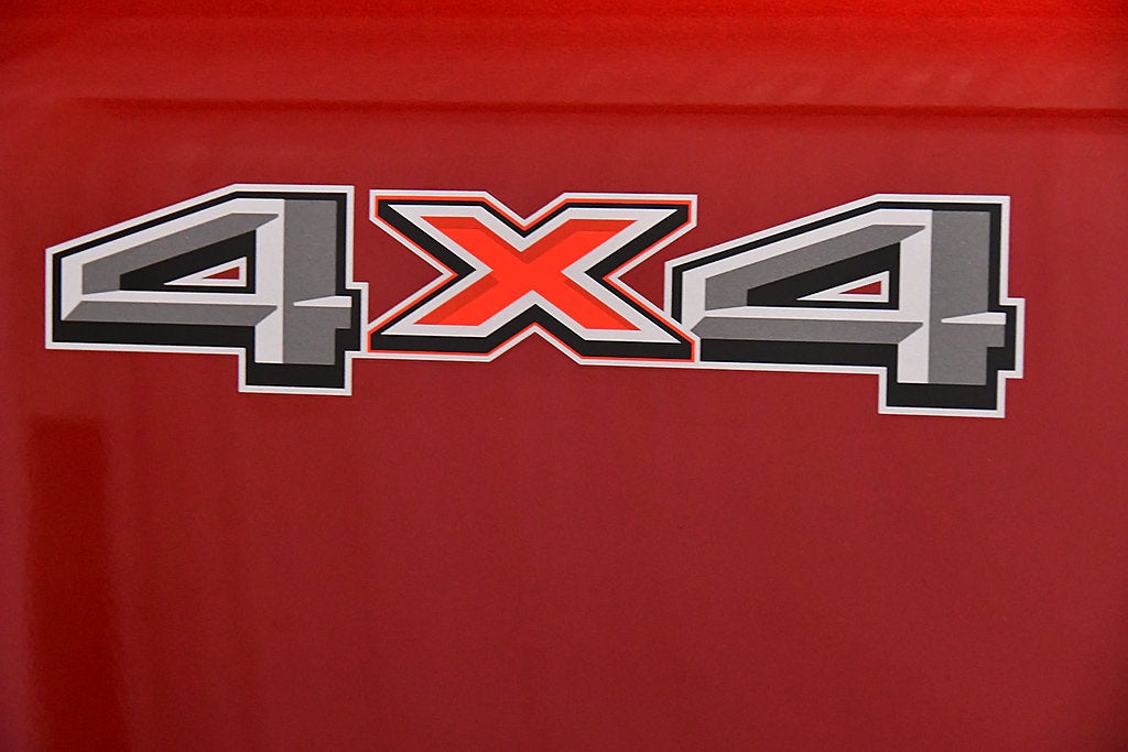 2027 Ford F-250SD XLT 6-3/4' Box