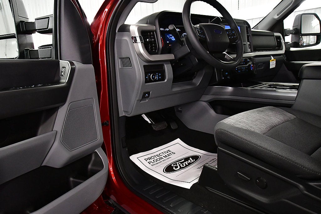 2027 Ford F-250SD XLT 6-3/4' Box