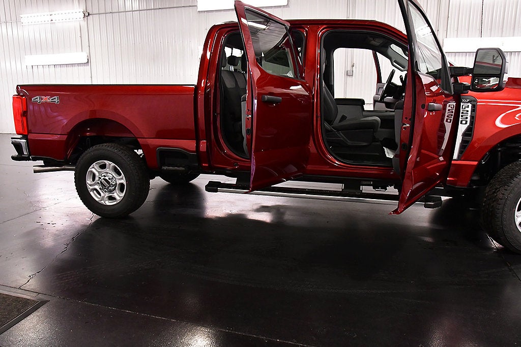 2027 Ford F-250SD XLT 6-3/4' Box