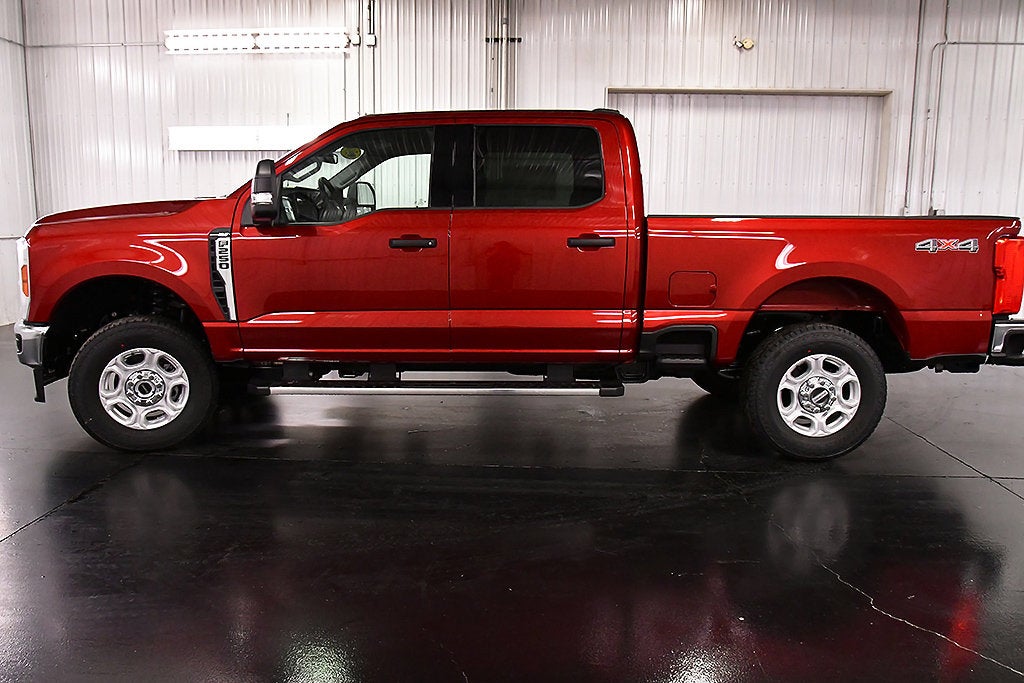 2027 Ford F-250SD XLT 6-3/4' Box