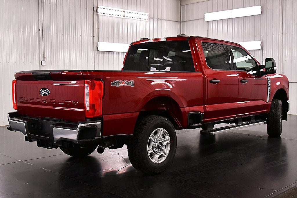 2027 Ford F-250SD XLT 6-3/4' Box
