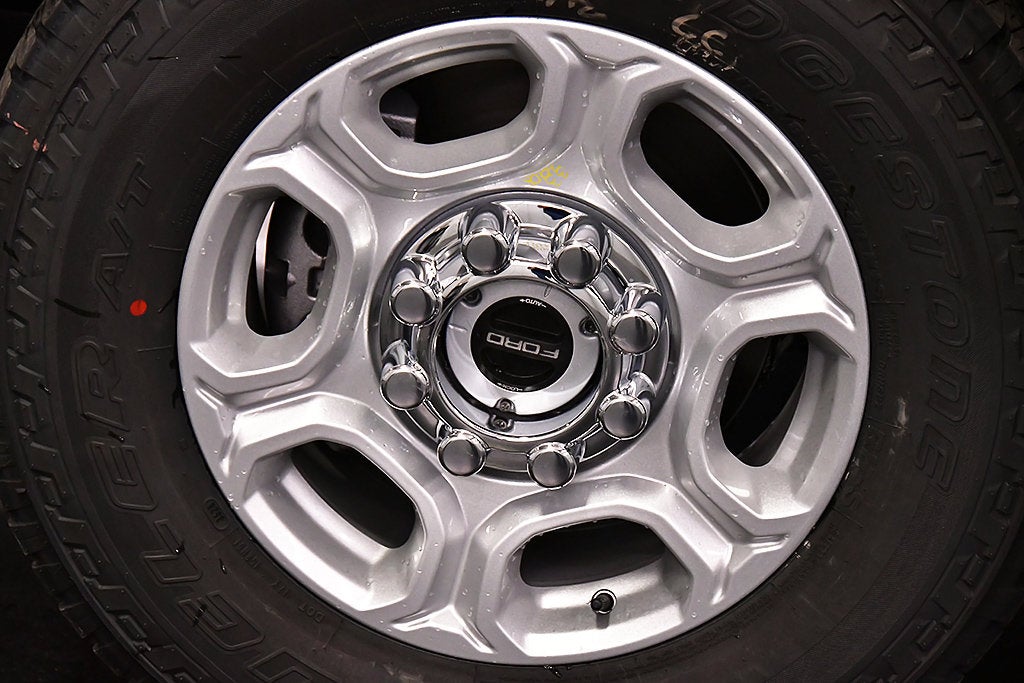2027 Ford F-250SD XLT 6-3/4' Box