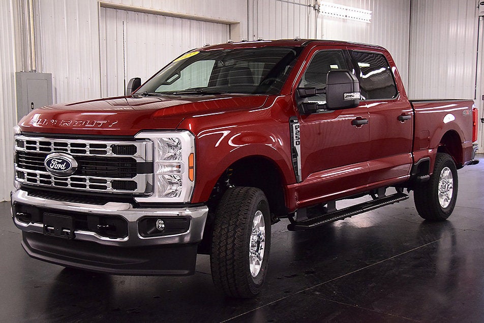2027 Ford F-250SD XLT 6-3/4' Box