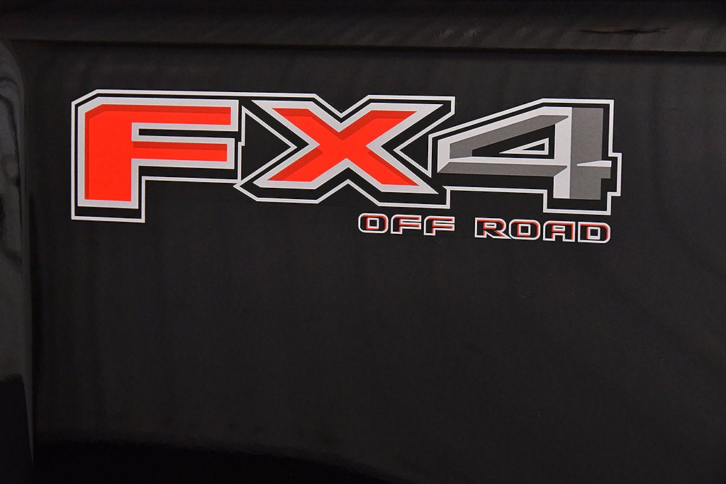 2027 Ford F-250SD XLT 6-3/4' Box