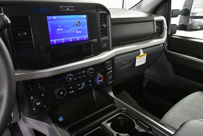 2027 Ford F-250SD XLT 6-3/4' Box